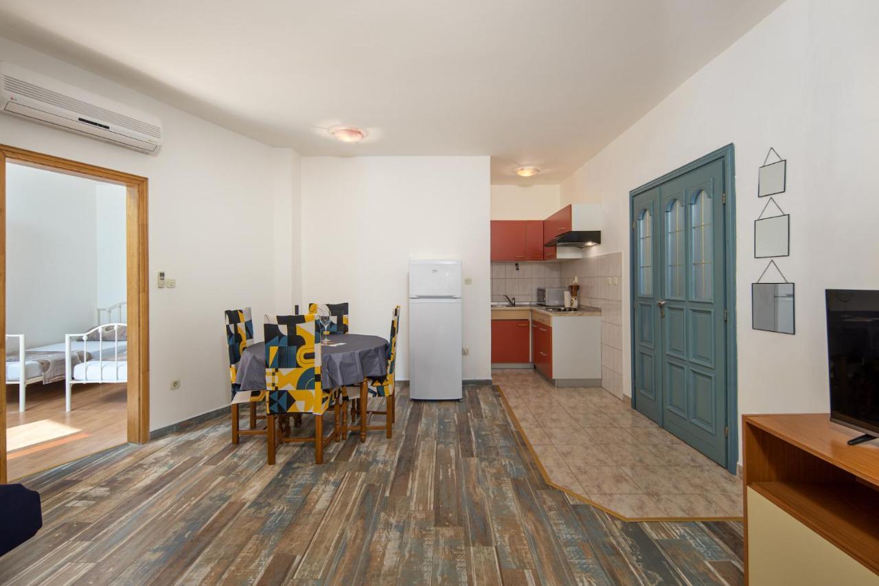 Apartment Sandra Supetarska Draga Ngoại thất bức ảnh