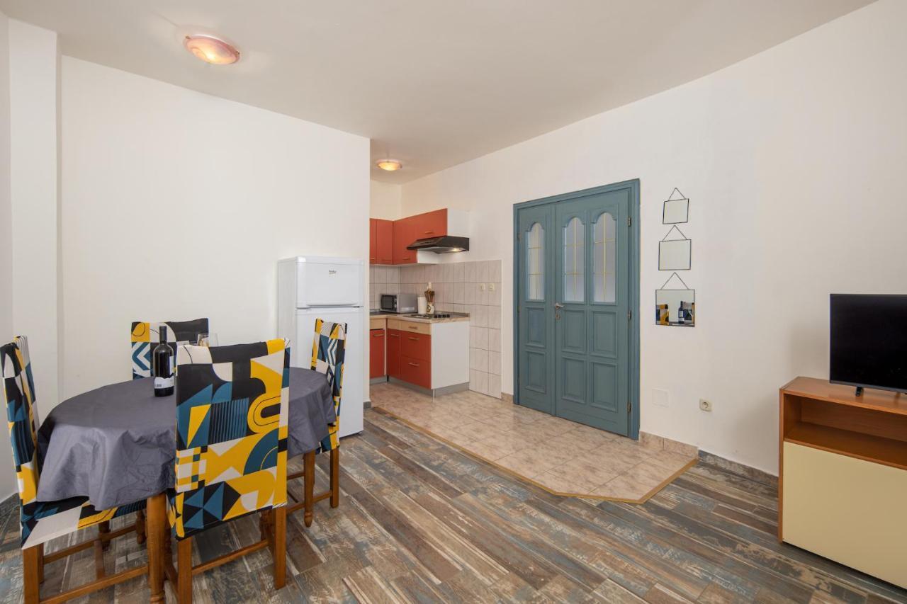 Apartment Sandra Supetarska Draga Ngoại thất bức ảnh