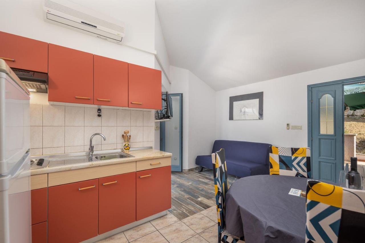 Apartment Sandra Supetarska Draga Ngoại thất bức ảnh